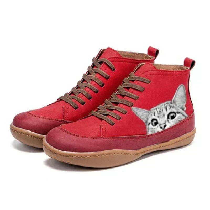 Lucy – Playful High-Top Sneakers