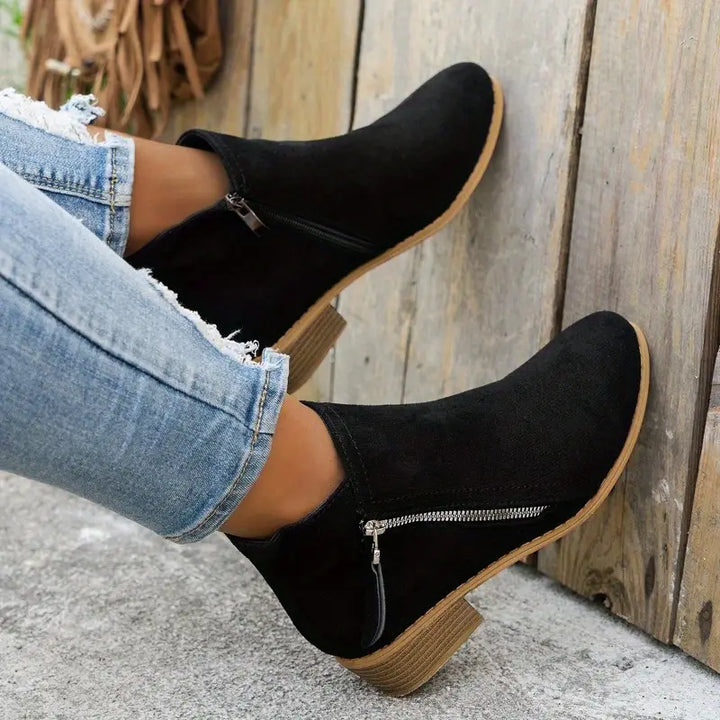 Britt - Elegant Suede Ankle Boots